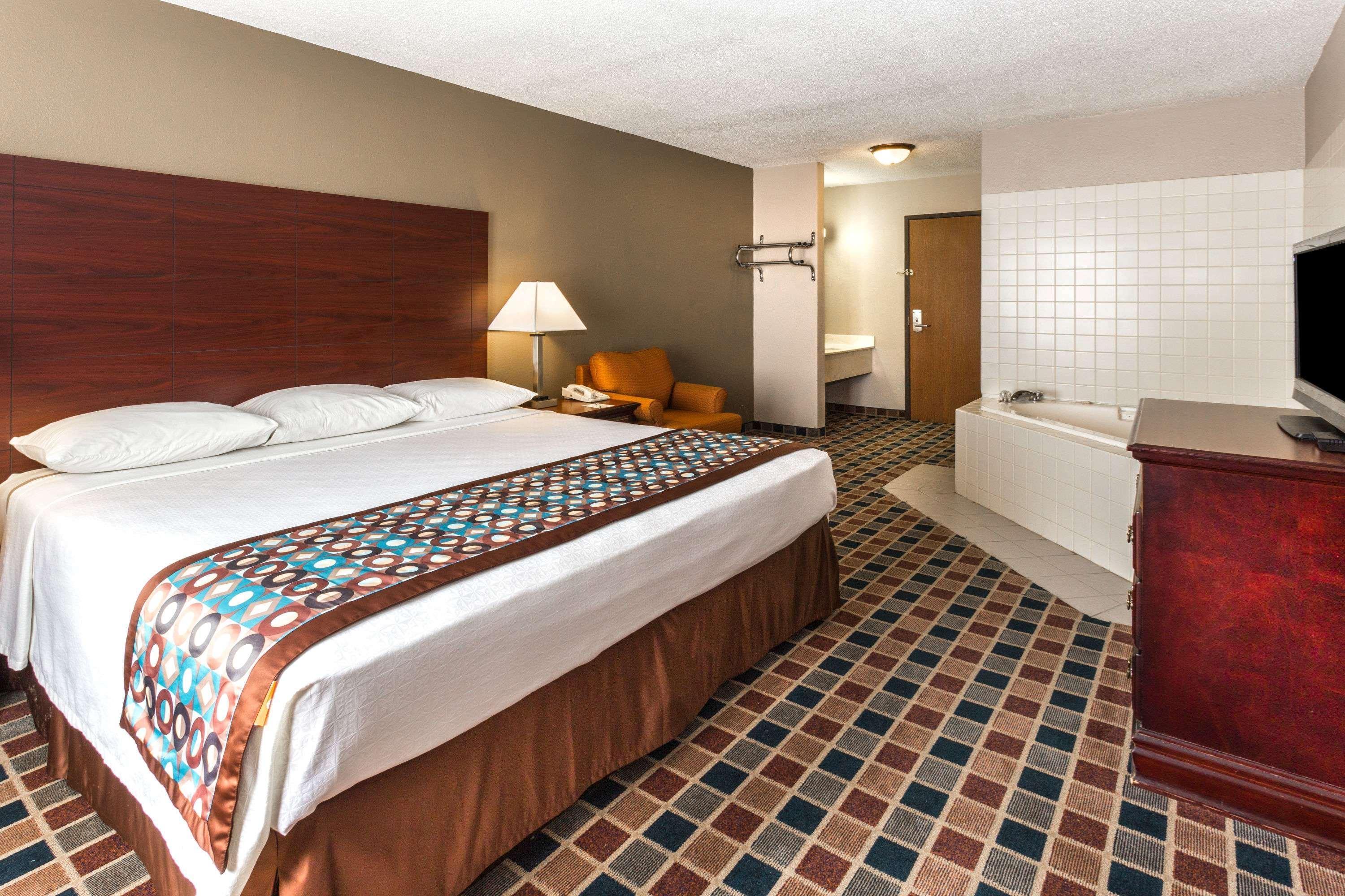 Super 8 By Wyndham Frankfort In Εξωτερικό φωτογραφία