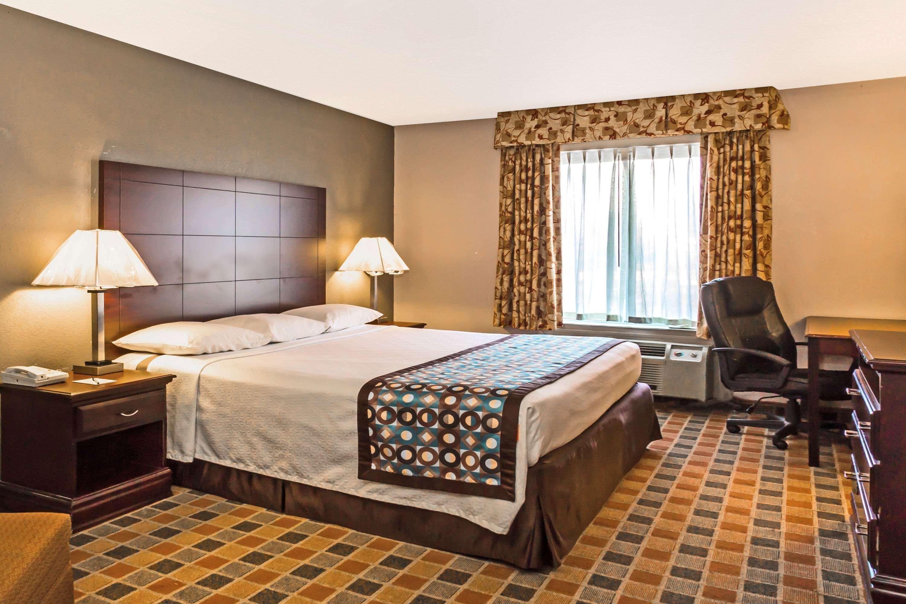 Super 8 By Wyndham Frankfort In Εξωτερικό φωτογραφία