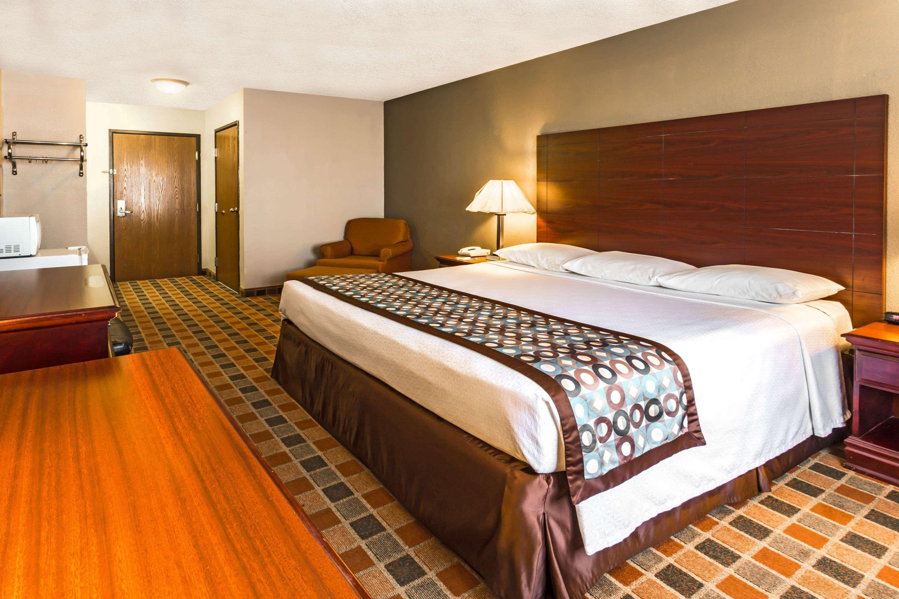 Super 8 By Wyndham Frankfort In Εξωτερικό φωτογραφία