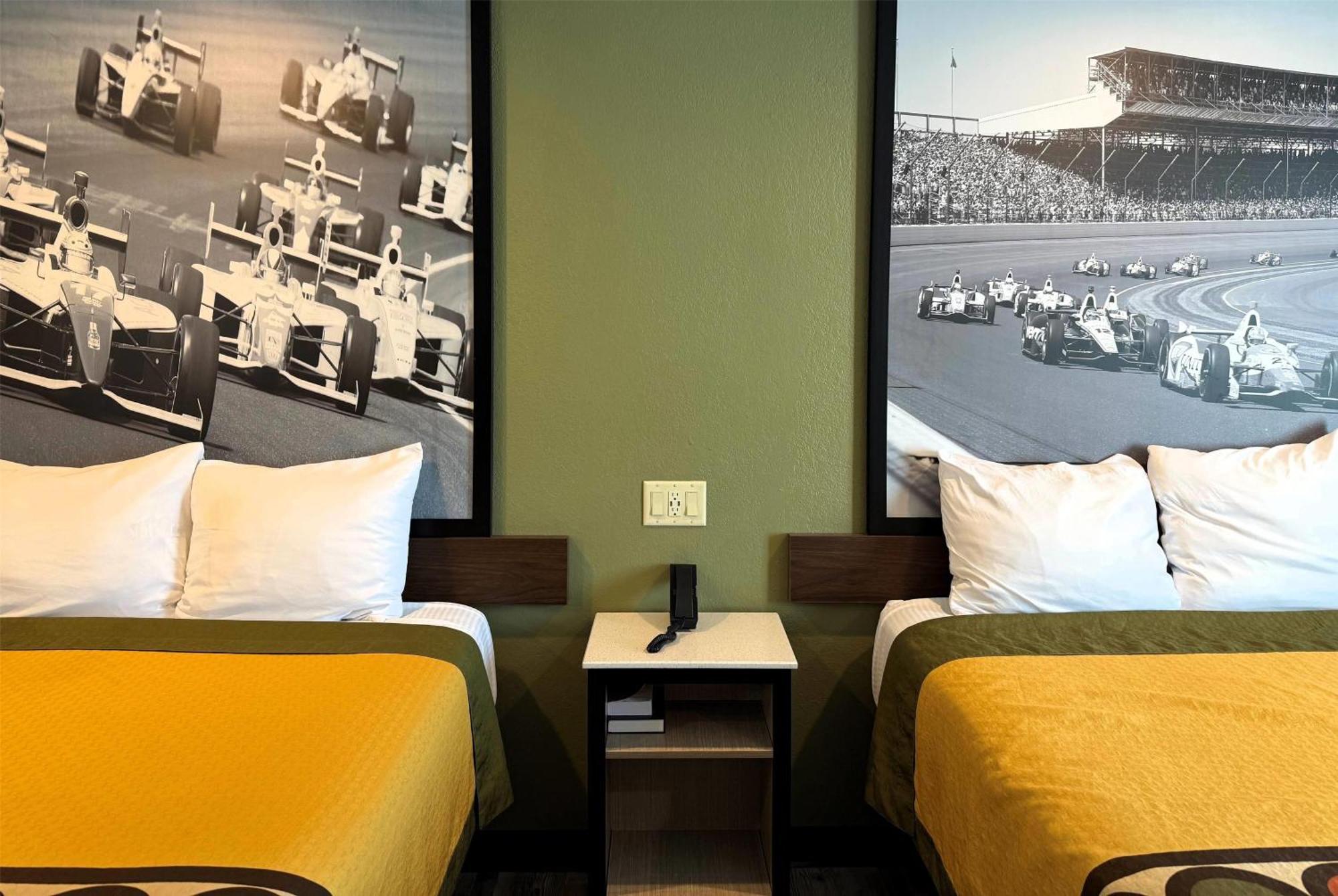 Super 8 By Wyndham Frankfort In Εξωτερικό φωτογραφία